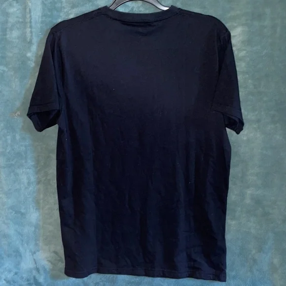NEW Men’s Hollister shirt. size medium. - Picture 2 of 2